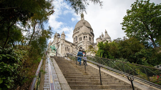 Montmartre: The Neighborhood, Its Vibe, and Where to Start